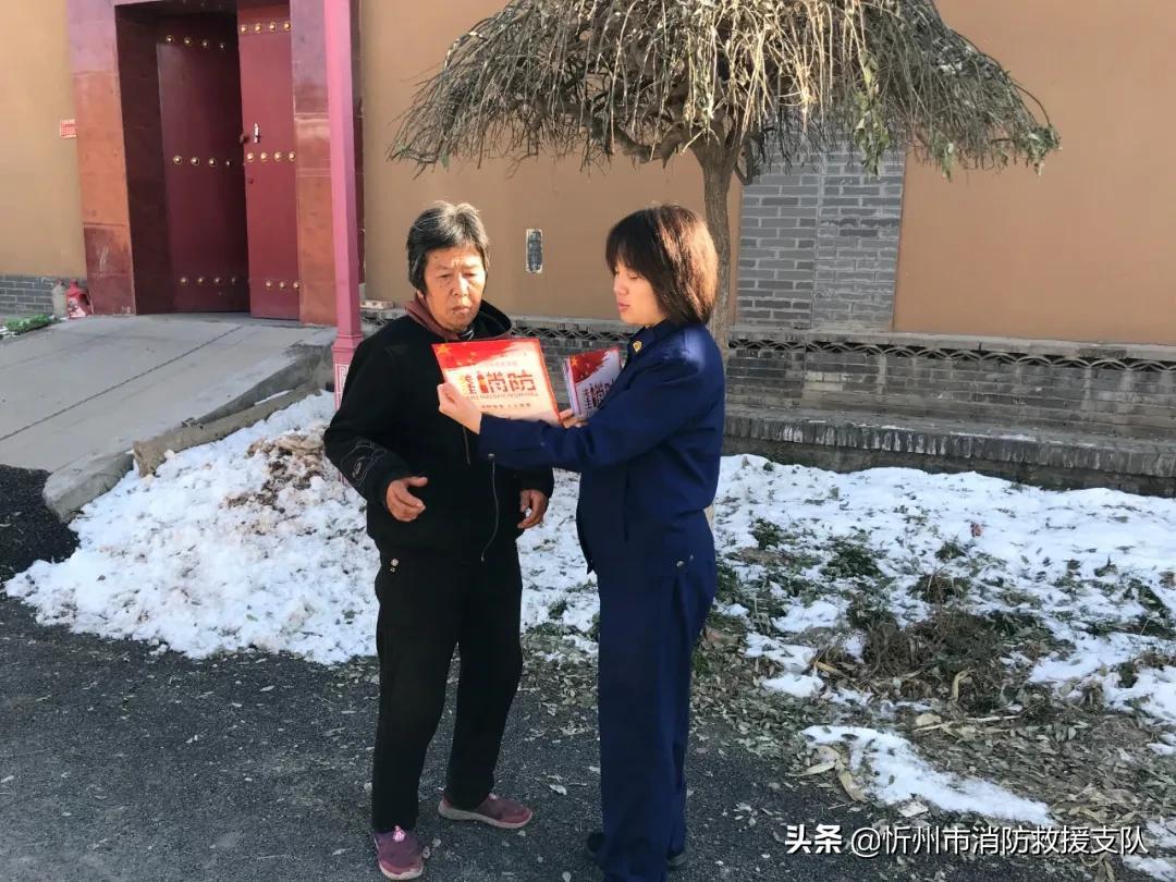 最新消息被丟棄的女?huà)?最新消息，被丟棄的女?huà)搿绾侮P(guān)注和幫助弱勢(shì)兒童