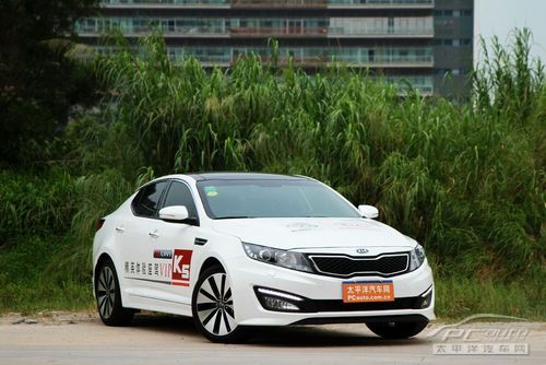 最新款起亞K5，科技前沿座駕，完美融合科技與生活的駕駛之選