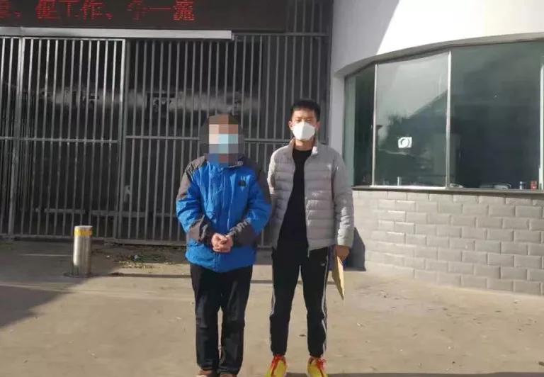洛陽襲警事件最新進(jìn)展與小巷獨(dú)特小店背后的故事