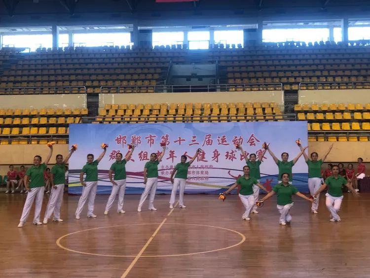 小巷中的隱藏寶藏，最新健身球賽事一等獎得主揭秘