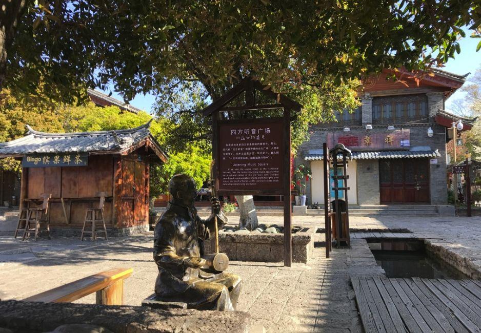 青龍?zhí)剿髯匀幻谰?，尋找?nèi)心的平和與寧靜之旅