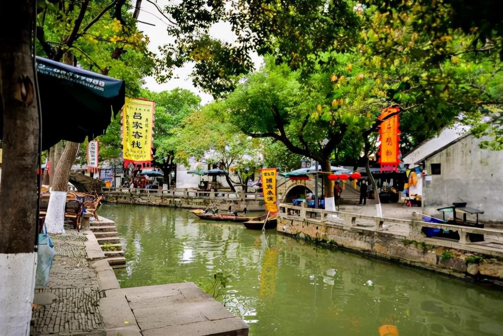 延遲退休年齡政策更新，探索自然美景的旅行時(shí)間延長！