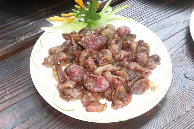 香腸派對(duì)下載安裝正版最新版，小巷中的狂歡派對(duì)盛宴